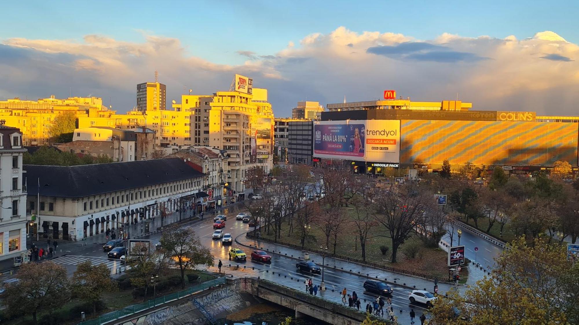 Unirii River View *